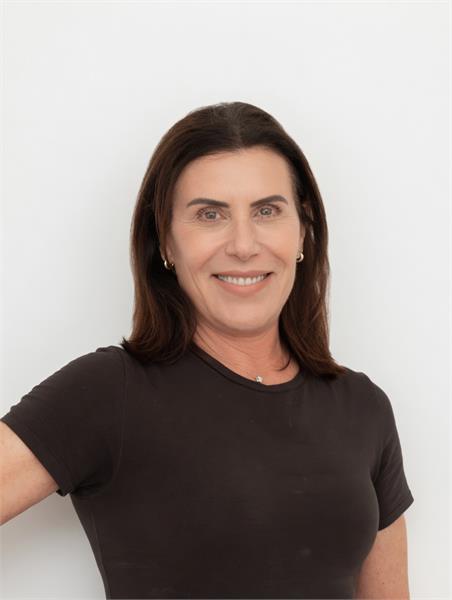 Lori Schepps — Pilates Instructor